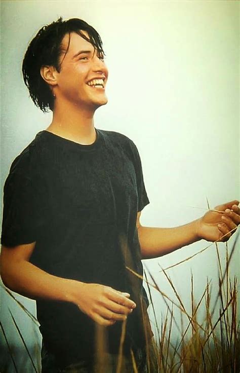 Keanu charles reeves, whose first name means cool breeze over the mountains in hawaiian, was born september 2, 1964 in beirut, lebanon. Keanu Reeves... there goes my heart | Keanu reeves young ...