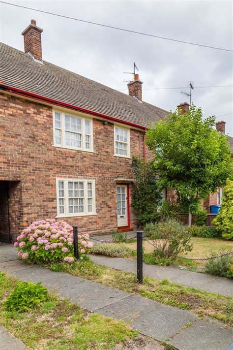 Childhood Home Of Sir Paul Mccartney On 20 Forthlin Road In Live