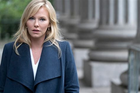 Kelli Giddish On Her Law And Order Svu Baby Surprise And Whats Ahead