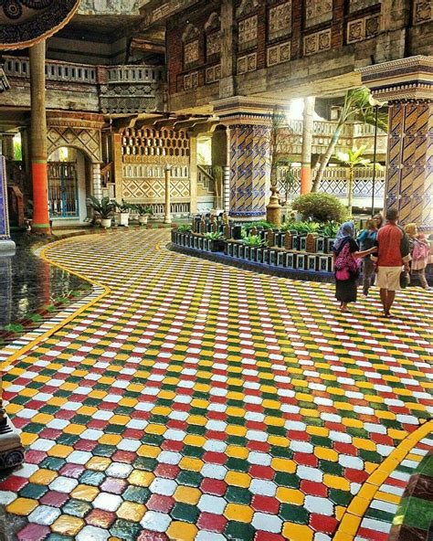 Blooms bistro & pastry (0.14 km). Keindahan Wisata Religi di Masjid Tiban Malang April 2021 | Wisata Milenial