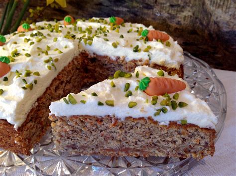 Maybe you would like to learn more about one of these? Möhrenkuchen mit Walnüssen - Aus meinem Kuchen und ...