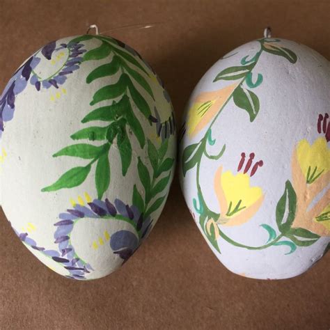 Pair Of Pretty Floral Hand Painted Easter Egg Ornament Etsy Easter