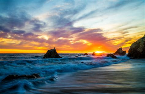 Usa Coast Sunrises And Sunsets Waves Sky Crag Malibu Nature Wallpaper