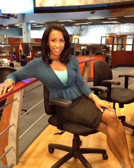 News Reporter Anchor Beauty Michelle Marsh Female News Anchors