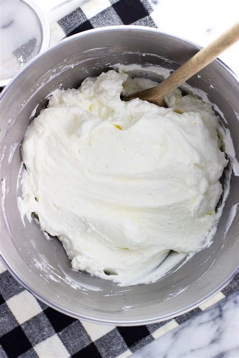 The fat content of heavy cream or whipping cream hovers around 35%, while whole milk is only 3.5% fat by weight. How to Make Stabilized Whipped Cream