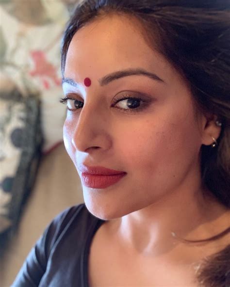 Bipasha Basu Shares Adorable Pictures With A Powerful Message The