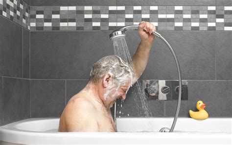 Tips For Helping Someone With Dementia Shower Or Bathe