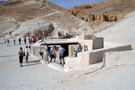 Egypt To Protect Tutankhamuns Tomb By Opening Replica Beach Holiday