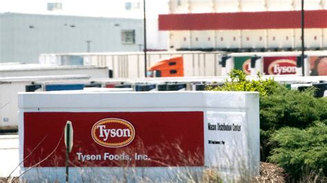 Tyson Meat Plant In Iowa 58 Of Workers Have Covid 19 Charlotte Observer