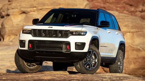 First Look The 2022 Jeep® Grand Cherokee Wl74 Lineup Moparinsiders