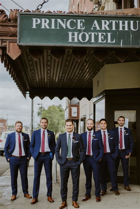 Thunder bay photographer offer photos in color, black and white and sepia to enhance the aesthetics of portraits and images. Wedding - Maria Maria Photography - Thunder Bay Photographer