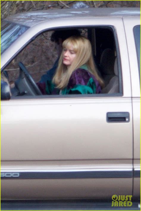 Margot Robbie Gets Into Character Filming I Tonya Photo 3862723 Photos Just Jared