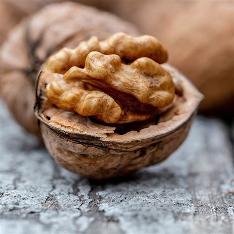 Walnuts Health Topics