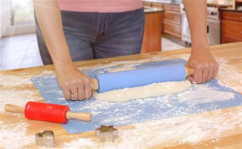 Top 10 Best Rolling Pin And Pastry Mats In 2022 Reviews