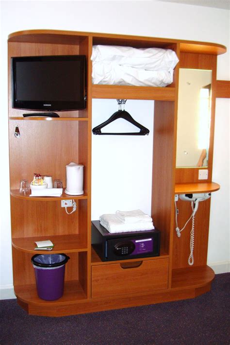 All the rooms have attached bathrooms with tub combos and excellent water pressure. Mum's Gone to the Premier Inn, County Hall, London - Mum's ...