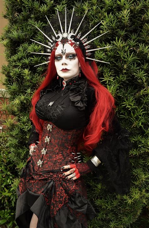 Wgms Goth Queen Alexandria Gothe With Spike Headdress Gothic Models