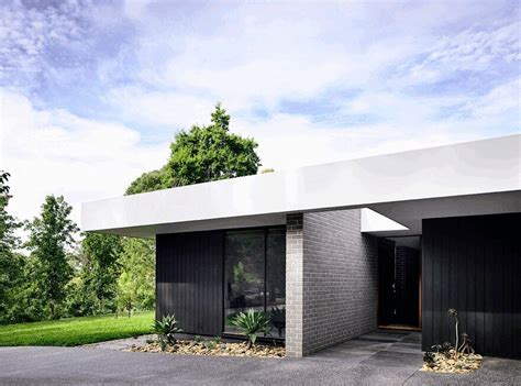 L Shaped Modern House In Melbourne By Inform Design