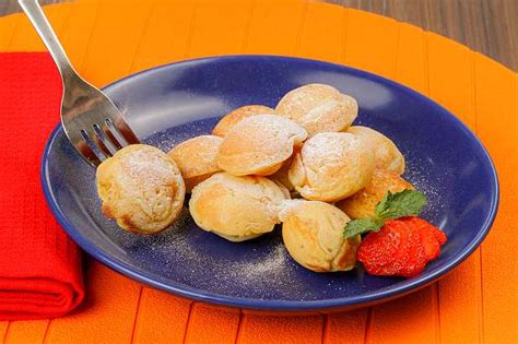 Buah pisang mudah di dapatkan pada semua tempat dan dengan harga yang relatif terjangkau. Poffertjes | Resep dari Dapur KOBE