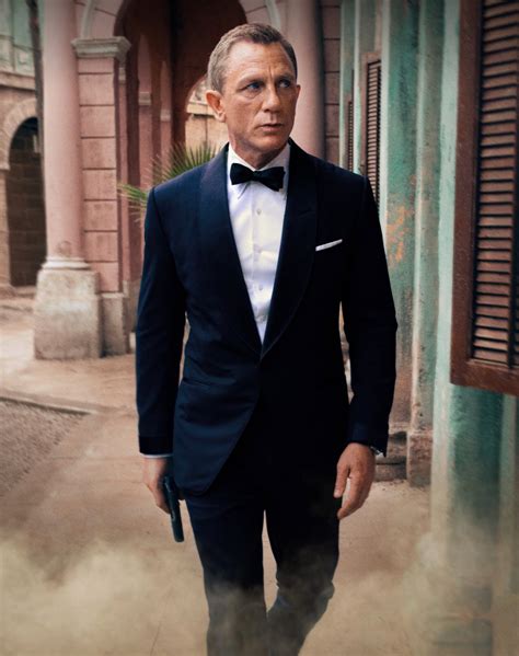 How To Dress Like James Bond Suits Expert