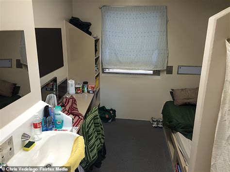 Inside Disgraced Cardinal George Pells Cell In A Protection Prison