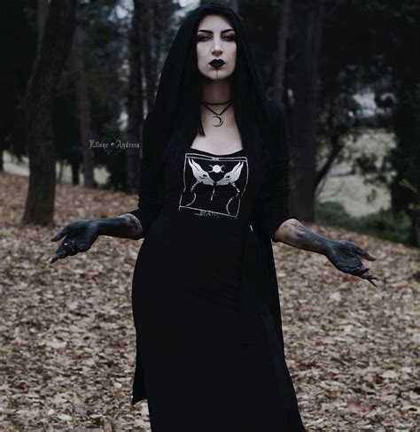 Pin By Joseph Willard On Gothic Goddesses Dark Beauty Fashion Model