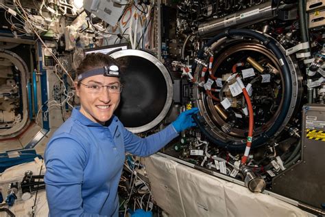 Second Nasa Astronaut To Spend Nearly A Year In Space — For Science Space