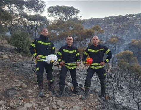 Incendii N Grecia Pompierii Rom Ni N Lupt Cu Fl C Rile Din Zona Carierei De Piatr
