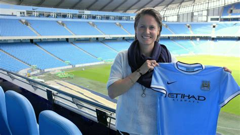 Kathleen Radtke Wechselt Zu Manchester City Ladies Fc Von Schweden