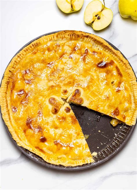 The Easiest Cinnamon Apple Pie • Ambitious Foodie
