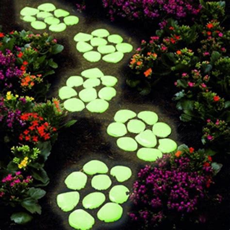 Beautiful Glow In The Dark Stepping Stones In 9 Steps