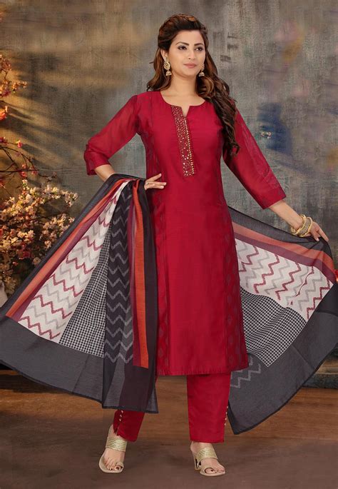 Embroidered Chanderi Silk Pakistani Suit In Red Kgzt3421