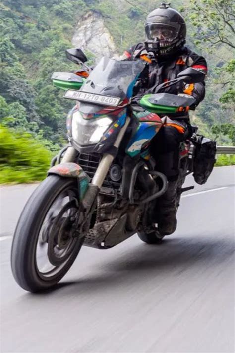 Essential Touring Tips Mastering Motorcycle Maneuvers In Tight Spaces