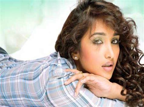 Jiah Khan Suicide Bollywood Actress Jiah Khan Died Telugu Movie News