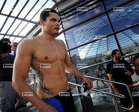 Official profile of olympic athlete florent manaudou (born 12 nov 1990), including games, medals, results the younger brother of 2004 olympic 400m freestyle champion laure manaudou, florent. Sports | Il est libre, Manaudou