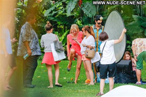 Paris Hilton Paris Panties Celebrity Upskirt Posing Hot Pussy Celebrity Showing Pussy Nude Nude