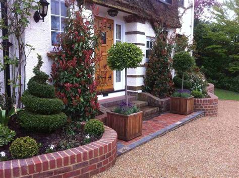 Front yard small driveway ideas. Driveway Small Yard Patio Front House Landscape Design For ...