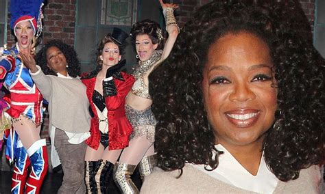 Oprah Winfrey Poses Backstage With Cast Of Kinky Boots Daily Mail Online