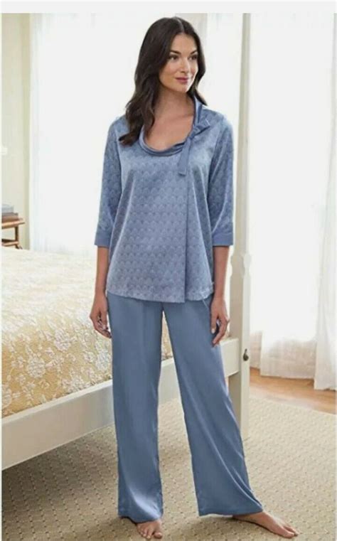 Womens Downton Abbey Size Medium Pajamagram Polyester Blue 2 Piece Pajama Set Ebay