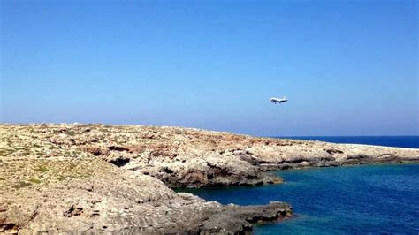 Atterraggio Aereo Lampedusa Atterraggi Sul Mare YouTube