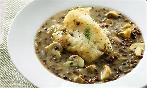 Healthy snacks for diabetics don't have to be boring and flavorless. Roast cod with creamy mushroom lentils | Diabetes UK