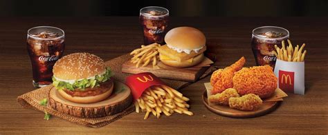 Bts has partnered with mcdonald's to bring you the bts meal! ร้าน McDonald's (แมคโดนัลด์) มาบุญครอง - รีวิวร้านอาหาร ...