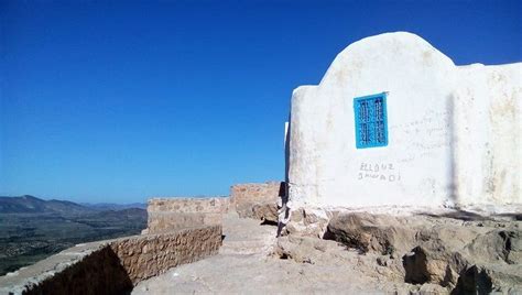 Vacances En Tunisie Découvrez Le Village Berbère De Takrouna Flyandgo