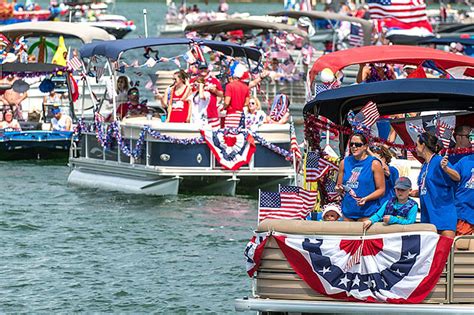 Safe Boating On Fourth Of July Weekend The Boat Dock Blog