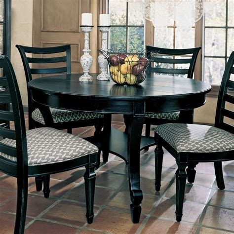 Round Kitchen Table With Chairs Round Kitchen Table