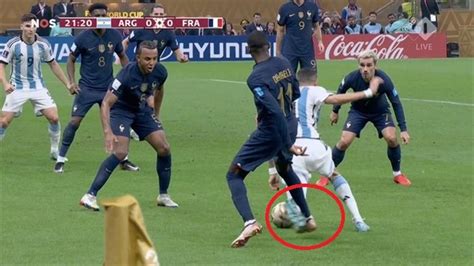 Mundial Qatar La Pol Mica Dudoso Penalti De Demb L A Di Mar A