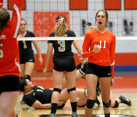 High School Girls Volleyball Woodland Fights Back Gains Share Of Tcc