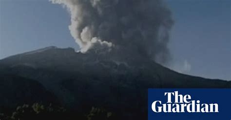 Perus Ubinas Volcano Erupts Video World News The Guardian
