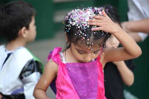 Fotogalería Sonrisas Y Cascarones En Carnaval