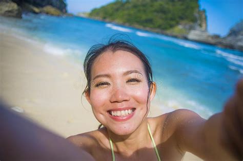 Asian Girl Gets Nude On Beach