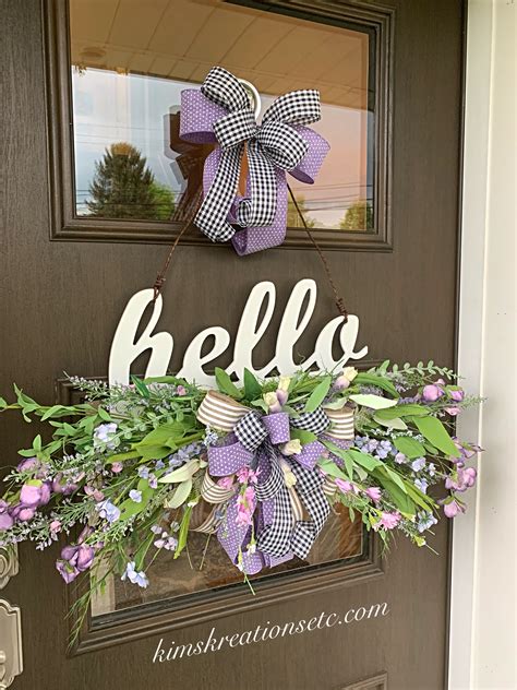 Mauidining Wreath On Front Door Images